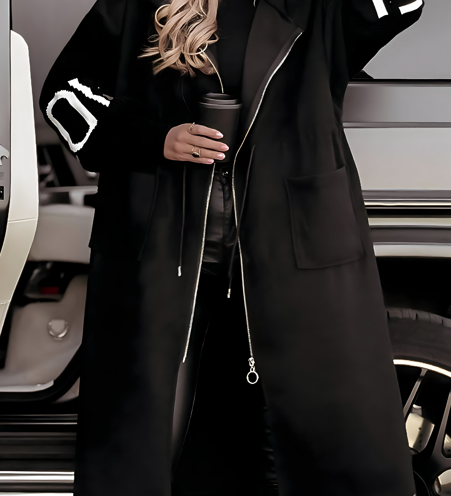 Elena | Chaqueta de mujer con mangas de punto y capucha