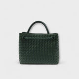 Nora – Pequeño bolso de mano trenzado para dama