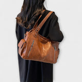 Azzura – Bolsa de mano de cuero