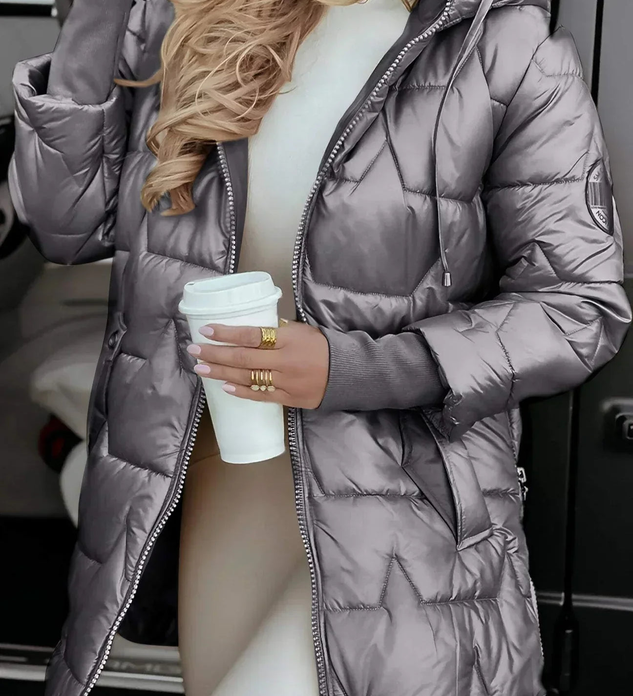 Nolwen - Abrigo Elegante de Invierno con Capucha y Acolchado